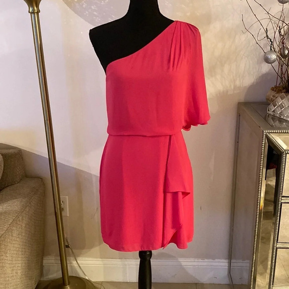 BCBGMAXAZRIA one shoulder dress size 4 NWOT - Picture 1 of 5